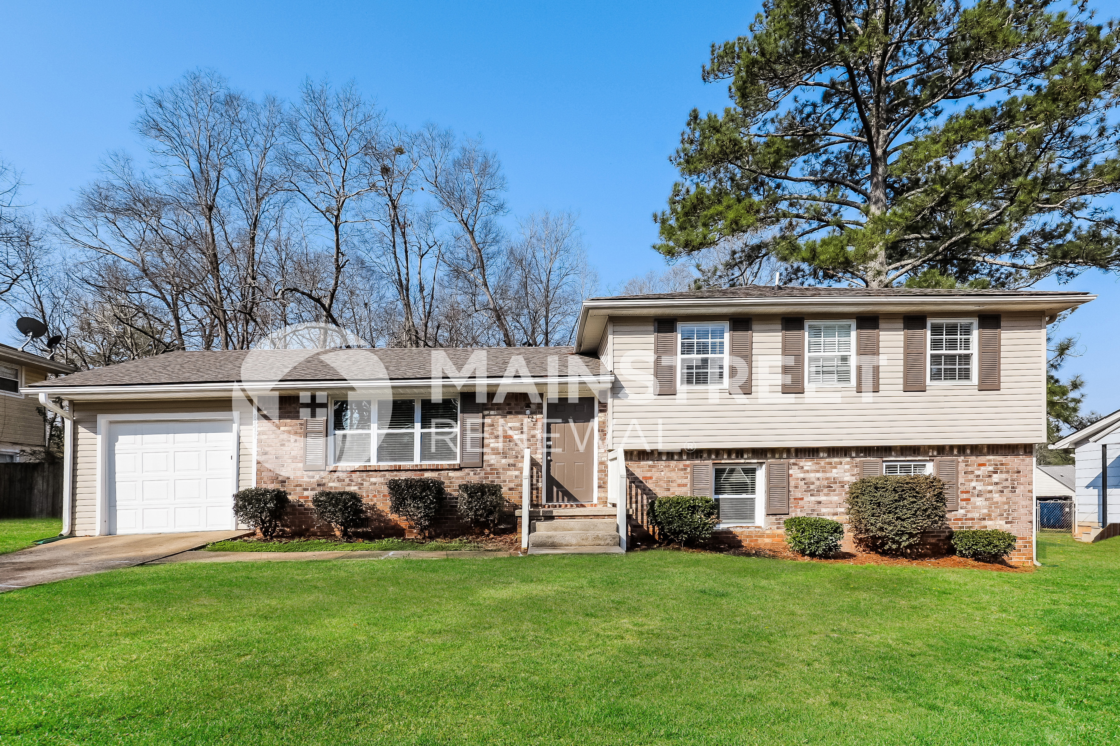 8471 Avalon Dr Riverdale, GA 30274